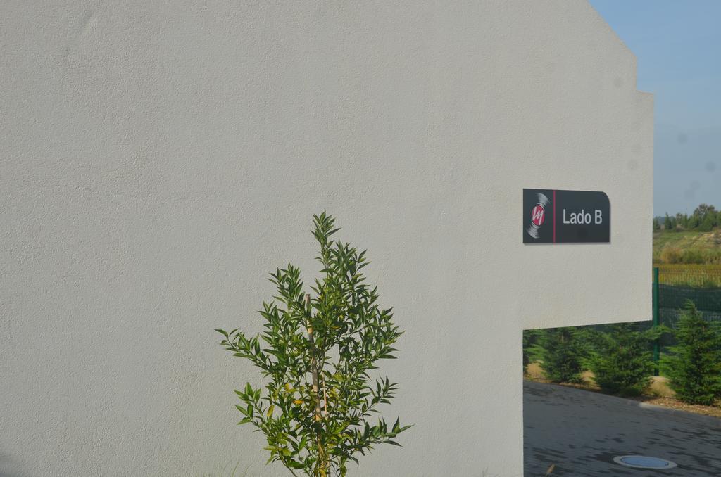 Vinyl M Hotel Design Inn Mealhada Exterior foto